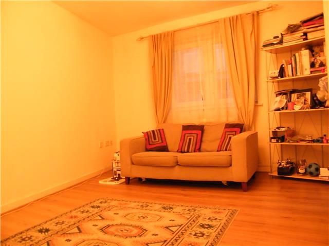 Image of 1 bedroom Flat for sale in Coombe Road Norbiton Kingston upon Thames KT2 at Coombe Road, Norbiton, Kingston upon Thames, KT2